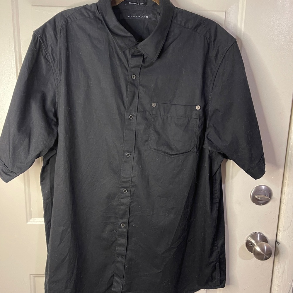 Mens Sean John Black XXL collar button down shirt!